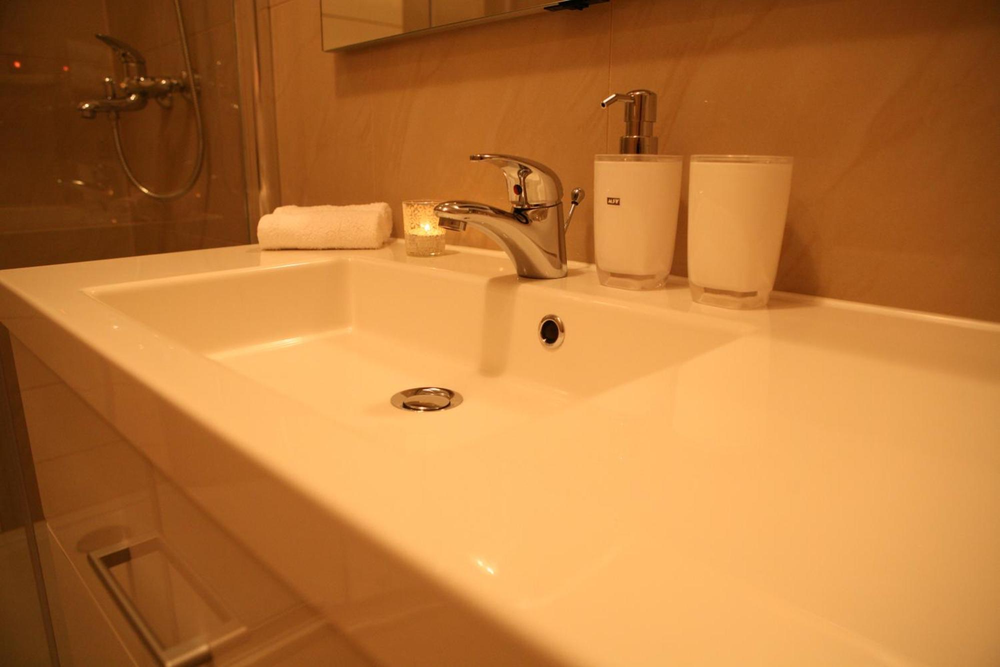 Apartments Sanja Трогир Экстерьер фото