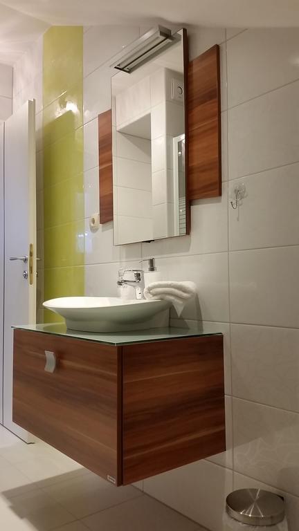 Apartments Sanja Трогир Экстерьер фото
