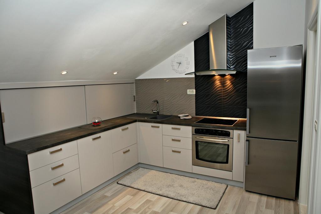Apartments Sanja Трогир Экстерьер фото