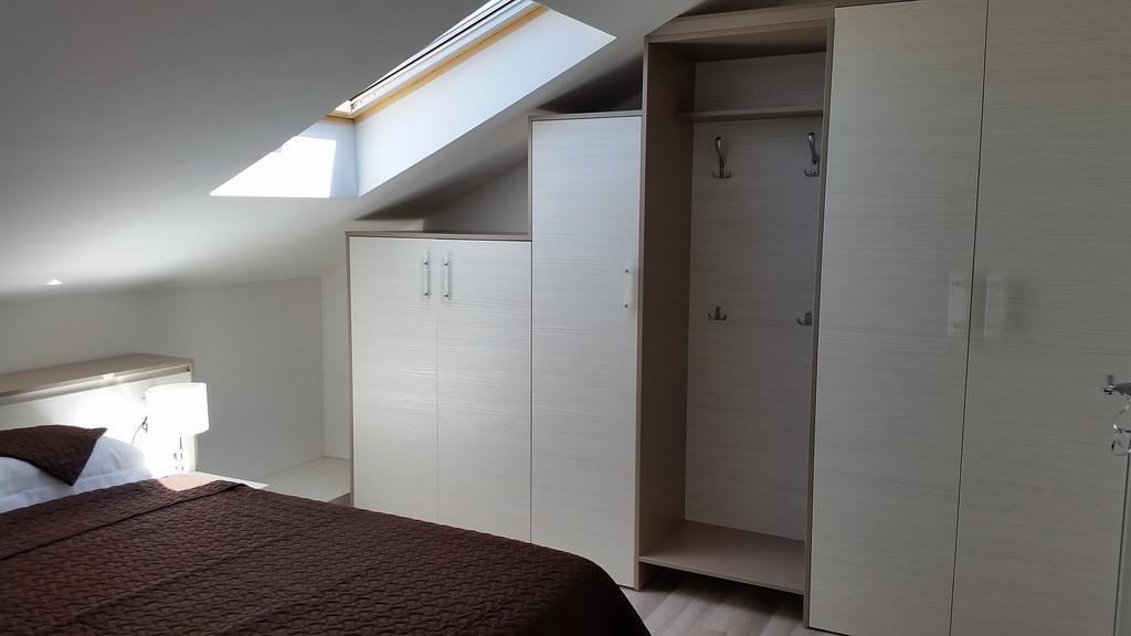 Apartments Sanja Трогир Экстерьер фото