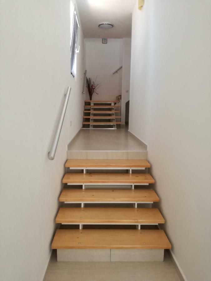 Apartments Sanja Трогир Экстерьер фото